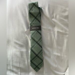 Micheal Kors men’s Tie